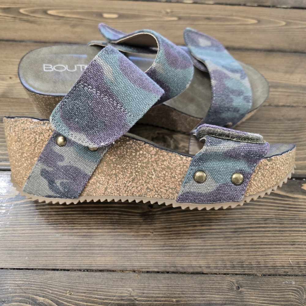 Womens Boutique By Corkys Platform Wedge Sandals - Camo Adjustable Straps Size 6